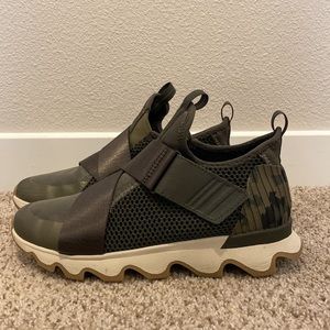 Sorrel Women’s Hightop Camo Sneakers - Size 8